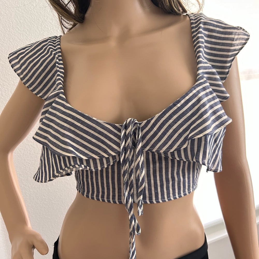 Forever 21 Contemporary Crop Top